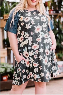 Floral Contrast Plus Size Tričko Midi Dress